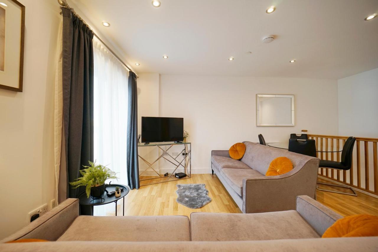 Modern 2 Bed Apartment With Juliet Balcony - Dhb Stays Leeds  Buitenkant foto